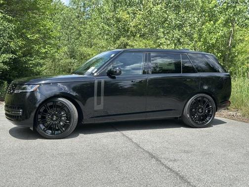 2025 Land Rover Range Rover P400 SE 7 Seat