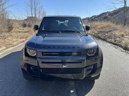 2026 Land Rover Defender P400 X-Dynamic SE