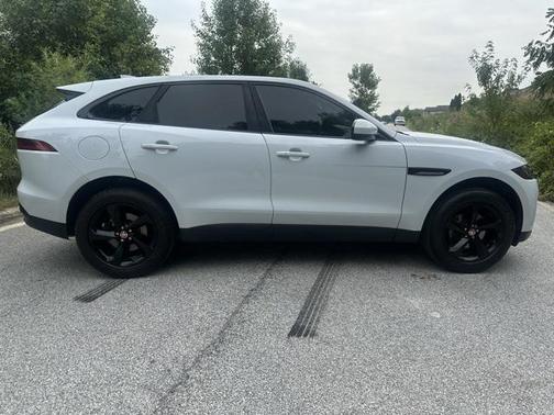 2019 Jaguar F-PACE 25t Premium