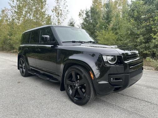 2025 Land Rover Defender 110 P500 X-Dynamic SE