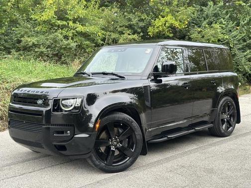 2025 Land Rover Defender 110 P500 X-Dynamic SE