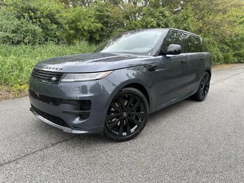 2025 Land Rover Range Rover P530 SE 7 Seat