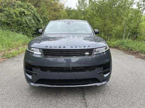 2025 Land Rover Range Rover P530 SE 7 Seat
