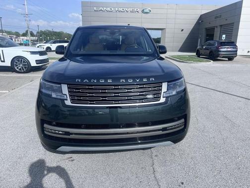 2025 Land Rover Range Rover P400 SE