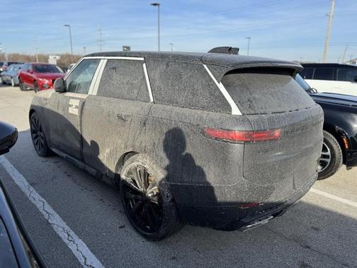 2026 Land Rover Range Rover Sport SE