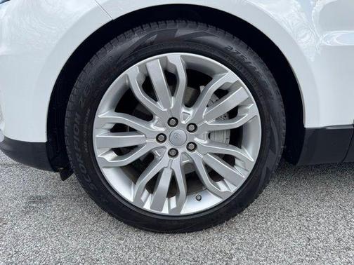 2021 Land Rover Range Rover Sport SE