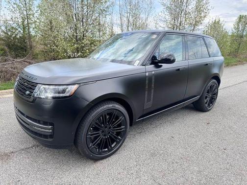 Obsidian Black 2026 Land Rover Range Rover P530 SE