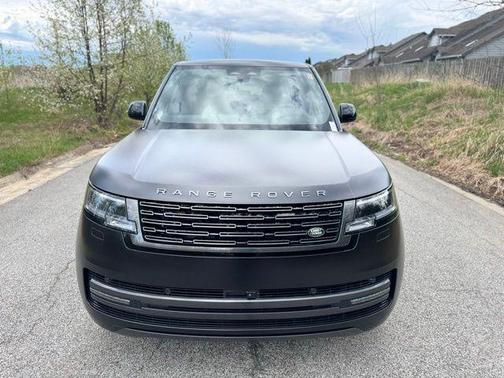 Obsidian Black 2026 Land Rover Range Rover P530 SE