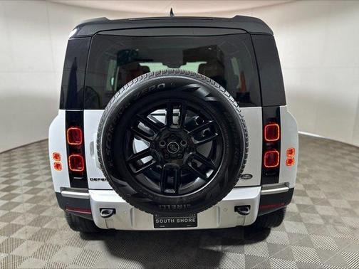 2023 Land Rover Defender 110 S