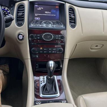 2017 INFINITI QX50 Base