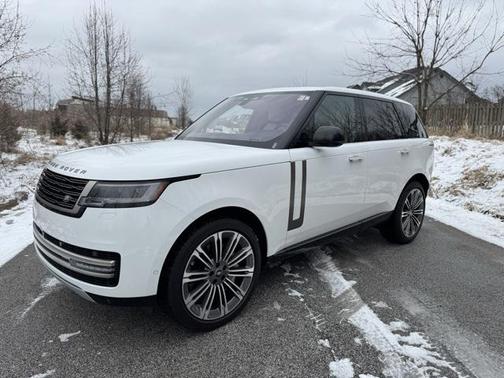 2023 Land Rover Range Rover P530 SE