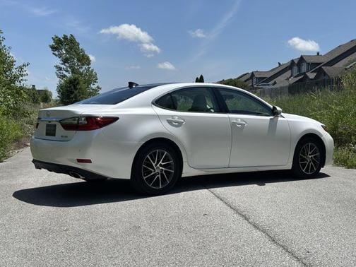 2016 Lexus ES 350 Base