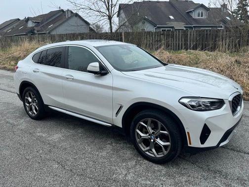2022 BMW X4 xDrive30i