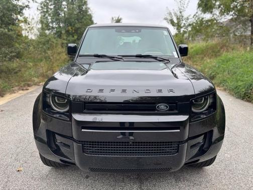 Santorini Black 2026 Land Rover Defender X-Dynamic SE