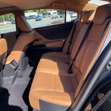 Caviar 2024 Lexus ES 350 Base