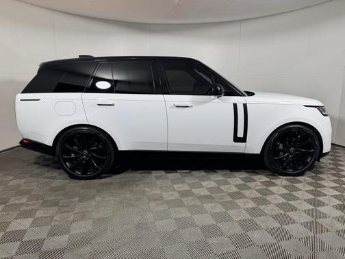 2023 Land Rover Range Rover P400 SE
