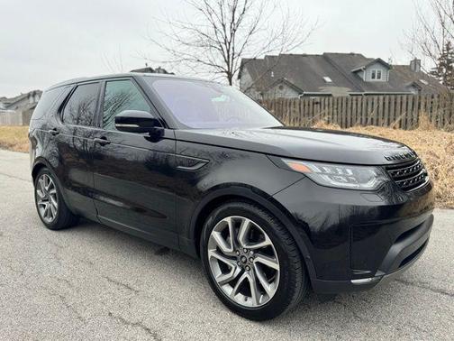 Black 2018 Land Rover Discovery HSE