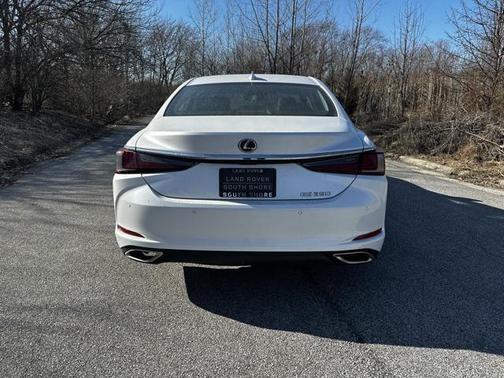 2019 Lexus ES 350 Base