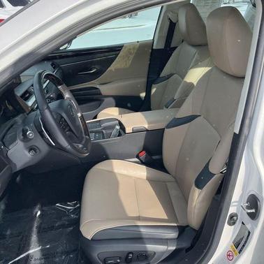 2019 Lexus ES 350 Base