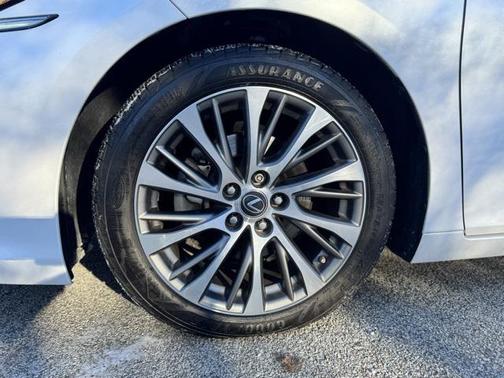 2019 Lexus ES 350 Base