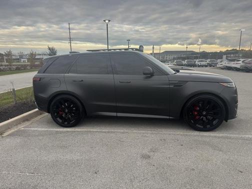 2024 Land Rover Range Rover Sport SE