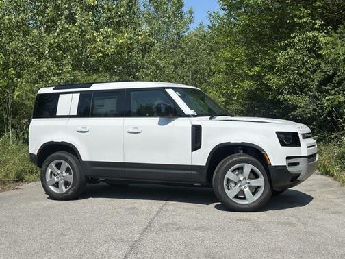 2025 Land Rover Defender 110 P300
