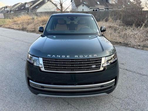 Belgravia Green Metallic 2026 Land Rover Range Rover P400 SE