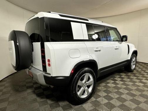 2025 Land Rover Defender 110 P300