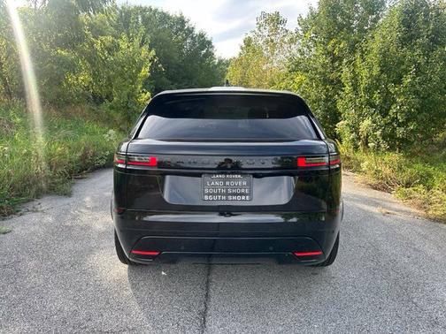 Santorini Black 2026 Land Rover Range Rover Velar