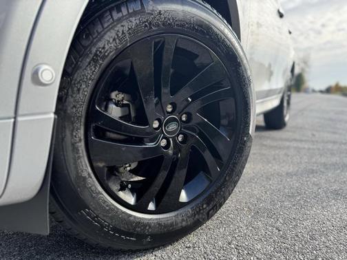 2025 Land Rover Discovery Sport S