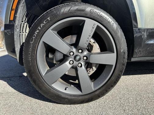 2023 Land Rover Defender 110 X-Dynamic SE