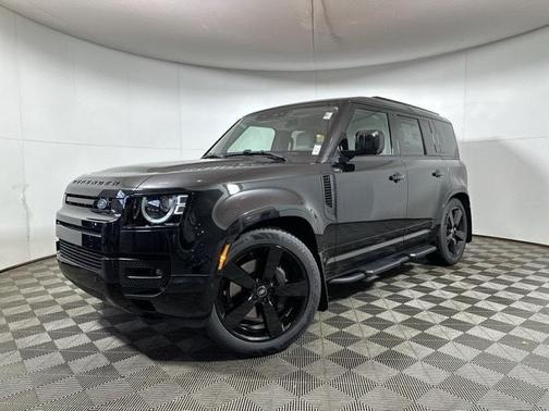 2025 Land Rover Defender 110 P400 X-Dynamic SE
