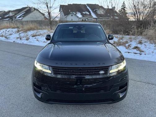 2025 Land Rover Range Rover Sport SE