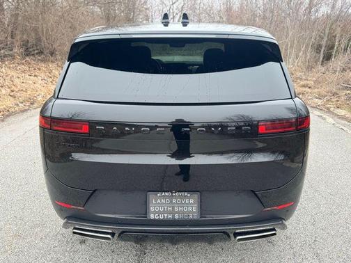 2025 Land Rover Range Rover Sport SE