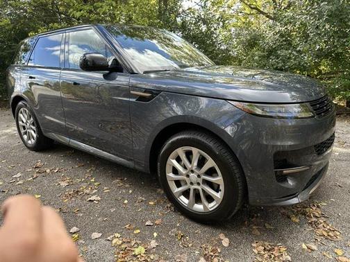 2025 Land Rover Range Rover Sport SE