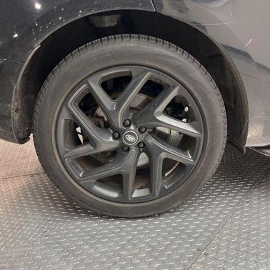 Santorini Black Metallic 2023 Land Rover Range Rover Sport SE