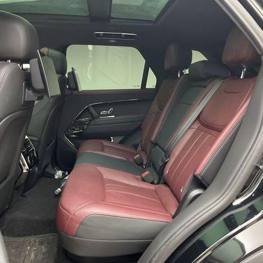 Santorini Black Metallic 2023 Land Rover Range Rover Sport SE