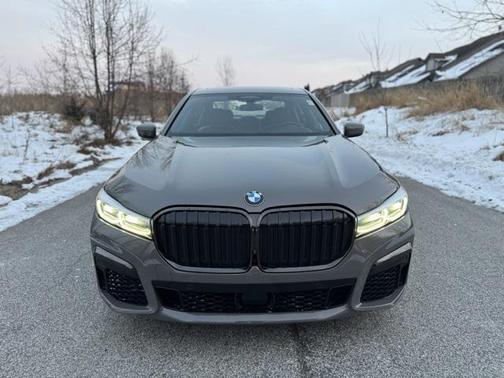 2022 BMW 750 i xDrive