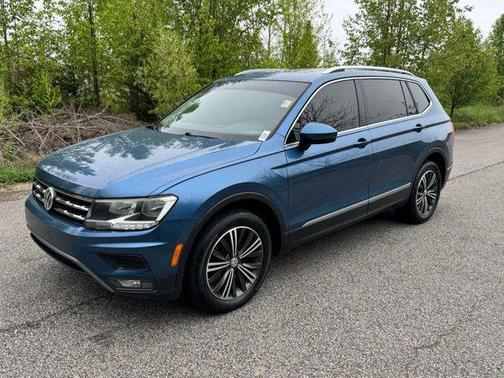 Blue Metallic 2018 Volkswagen Tiguan 2.0T SEL