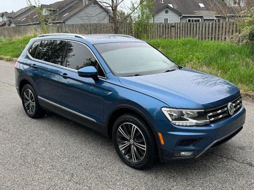 Blue Metallic 2018 Volkswagen Tiguan 2.0T SEL