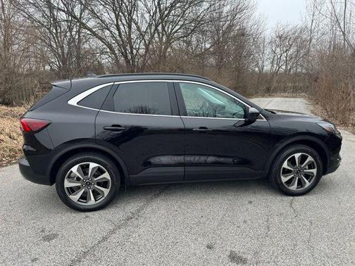 Agate Black Metallic 2024 Ford Escape Platinum