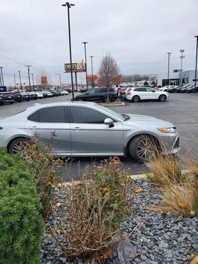 2021 Toyota Camry Hybrid XLE