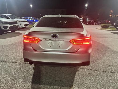 2021 Toyota Camry Hybrid XLE