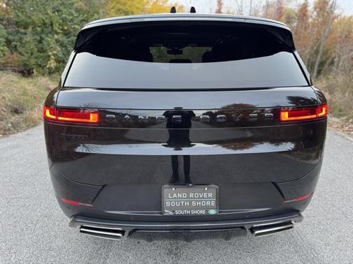 2025 Land Rover Range Rover Sport SE