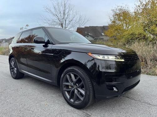 2025 Land Rover Range Rover Sport SE