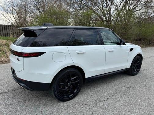 2023 Land Rover Range Rover Sport SE