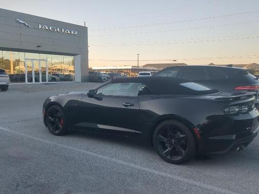 2022 Chevrolet Camaro RWD Convertible LT1