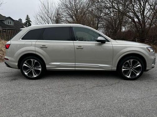 Vicuna Beige Metallic 2022 Audi Q7 55 Premium Plus