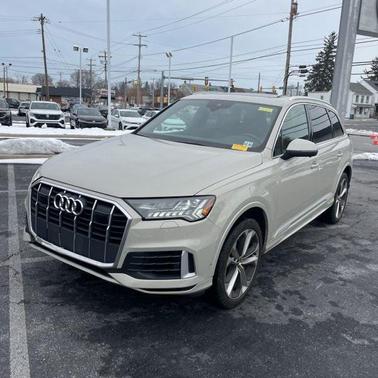 2022 Audi Q7 55 Premium Plus