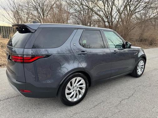 2025 Land Rover Discovery P300 S